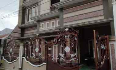 dijual rumah lokasi jalan bunga bunga kota malang