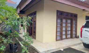 dijual rumah lokasi jalan kedonganan badung
