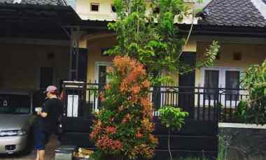 dijual rumah lokasi oma view kota malang