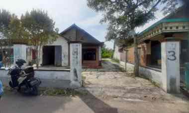 dijual rumah lokasi strategis