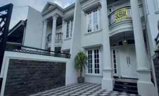 MBV243 European Classic House With Private Pool di Kebagusan