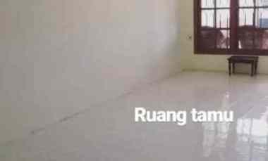 dijual rumah lokasi strategis di petukangan utara