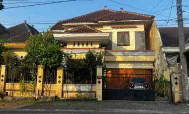 dijual rumah lokasi strategis di suhat kota malang