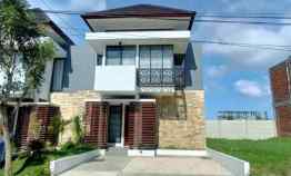 Rumah Mewah Adyna Residence dekat Kampus Suhat Kota Malang