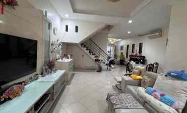 Dijual Rumah LT 200 m2 di Cideng Jakarta Pusat