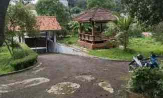 Rumah Bagus Hitung Tanah di Lubang Buaya, Pondok Gede, Jakarta Timur