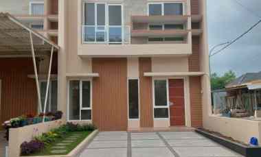 dijual rumah lumajang