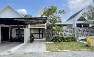 dijual rumah maguwoharjo