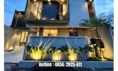 dijual rumah maguwoharjo depok sleman