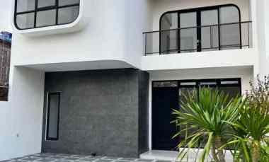 dijual rumah maguwoharjo depok sleman
