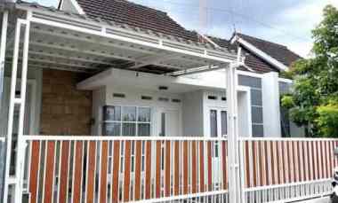 dijual rumah maguwoharjo kec depok kab