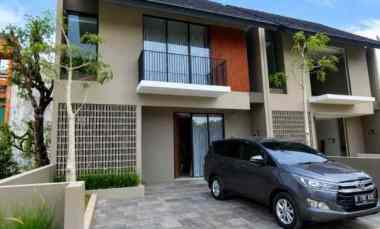 dijual rumah maguwpharjo