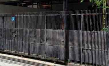 dijual rumah mainroad cisaranten baru