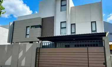dijual rumah malaka