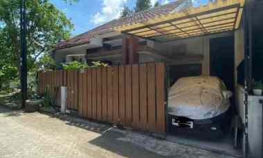dijual rumah malangrejo