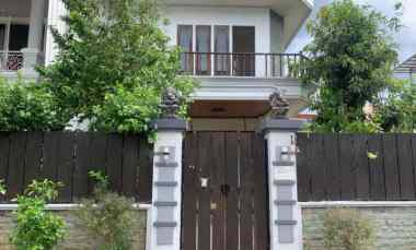 dijual rumah malibu v e28 cengkareng