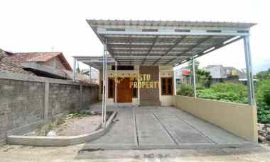 dijual rumah malikan sumberharjo