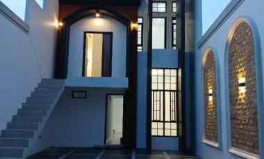 dijual rumah mampang depok