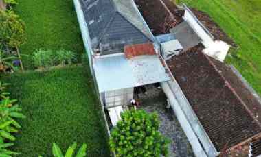 dijual rumah manukan condongcatur depok