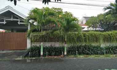dijual rumah manyar