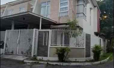 dijual rumah manyar indah