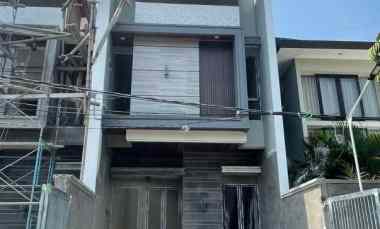 Rumah Baru Manyar Jaya Manyar Kartika Surabaya Timur Row Jalan 4 Mobil