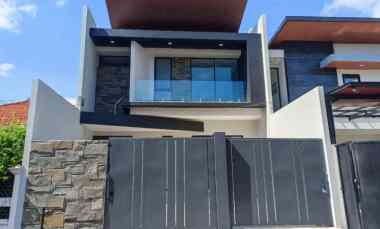 dijual rumah manyar jaya