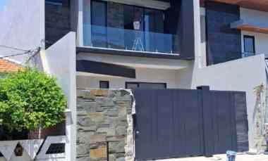 Rumah Manyar Jaya dekat Pakuwon City Araya Merr Dharmahusada Dvoerl