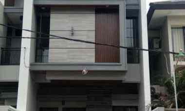 dijual rumah manyar jaya