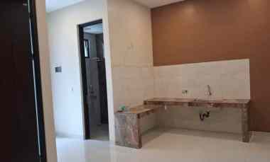 dijual rumah manyar jaya