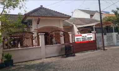 dijual rumah manyar jaya