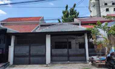 dijual rumah manyar kartika
