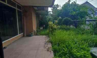 dijual rumah manyar kertoadi