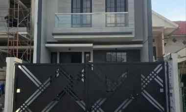 dijual rumah manyar kertoadi