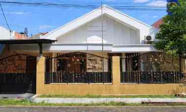 dijual rumah manyar kertoadi