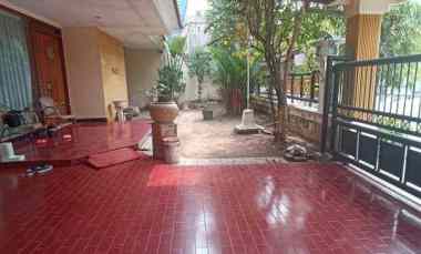 dijual rumah manyar kertoadi