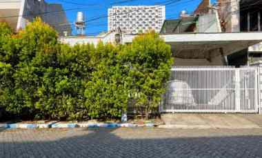 dijual rumah manyar kertoarjo