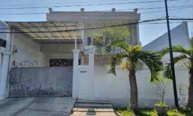 dijual rumah manyar rejo