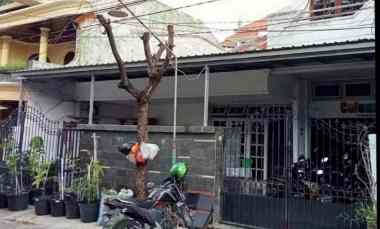 dijual rumah manyar rejo
