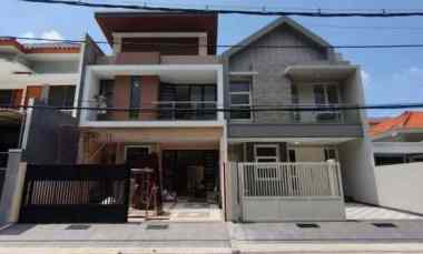 dijual rumah manyar tirtoasri