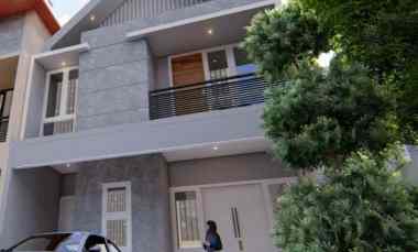 dijual rumah manyar tirtoyoso