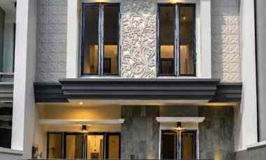 dijual rumah manyar tirtoyoso