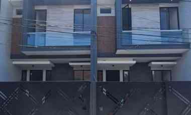 dijual rumah manyar tirtoyoso selatan