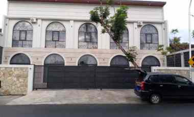 dijual rumah manyaran