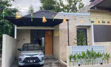 Rumah Siap Huni Modern dekat Rs at Turots Seyegan, Sleman