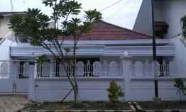 Rumah Startegis Luas Tengah Kota Margorejo Indah Surabaya Selatan
