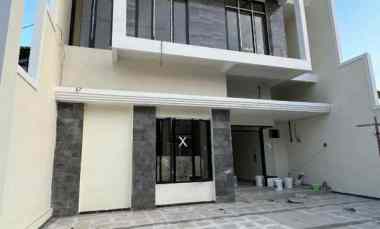 dijual rumah medayu utara