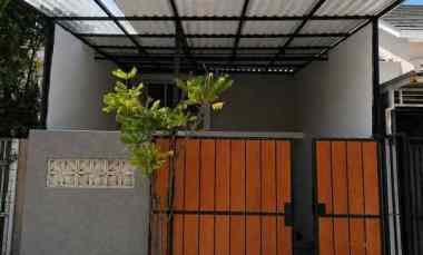 dijual rumah medayu utara