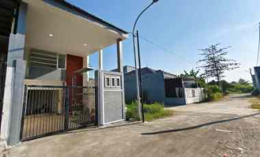 dijual rumah medokan
