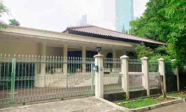 dijual rumah mega kuningan
